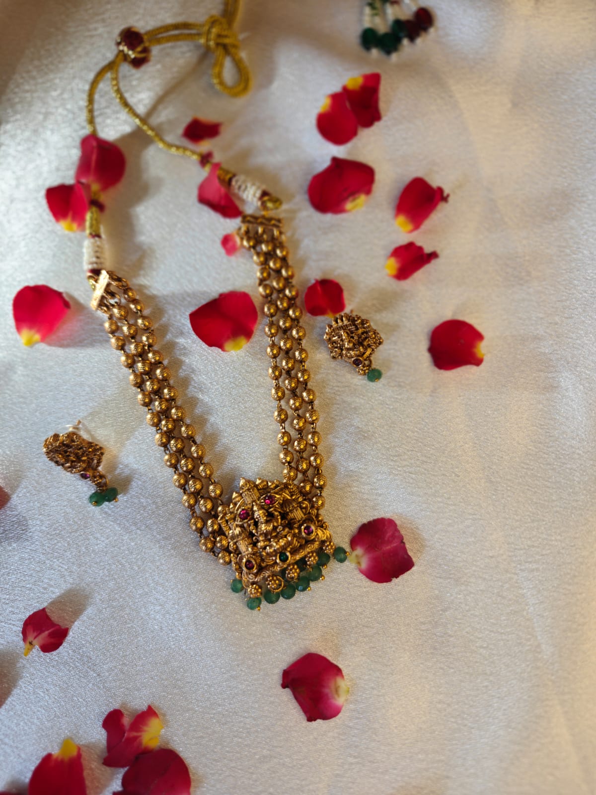 Green Three Layer Choker