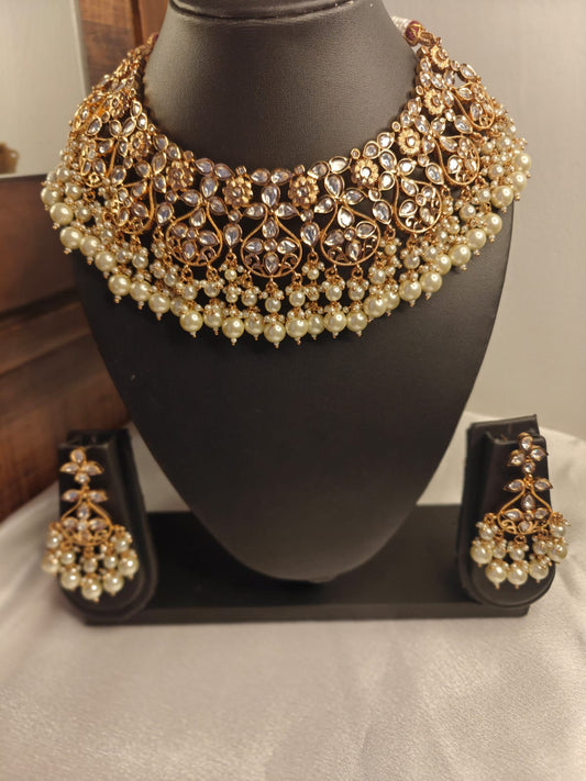 Necklace White Beads