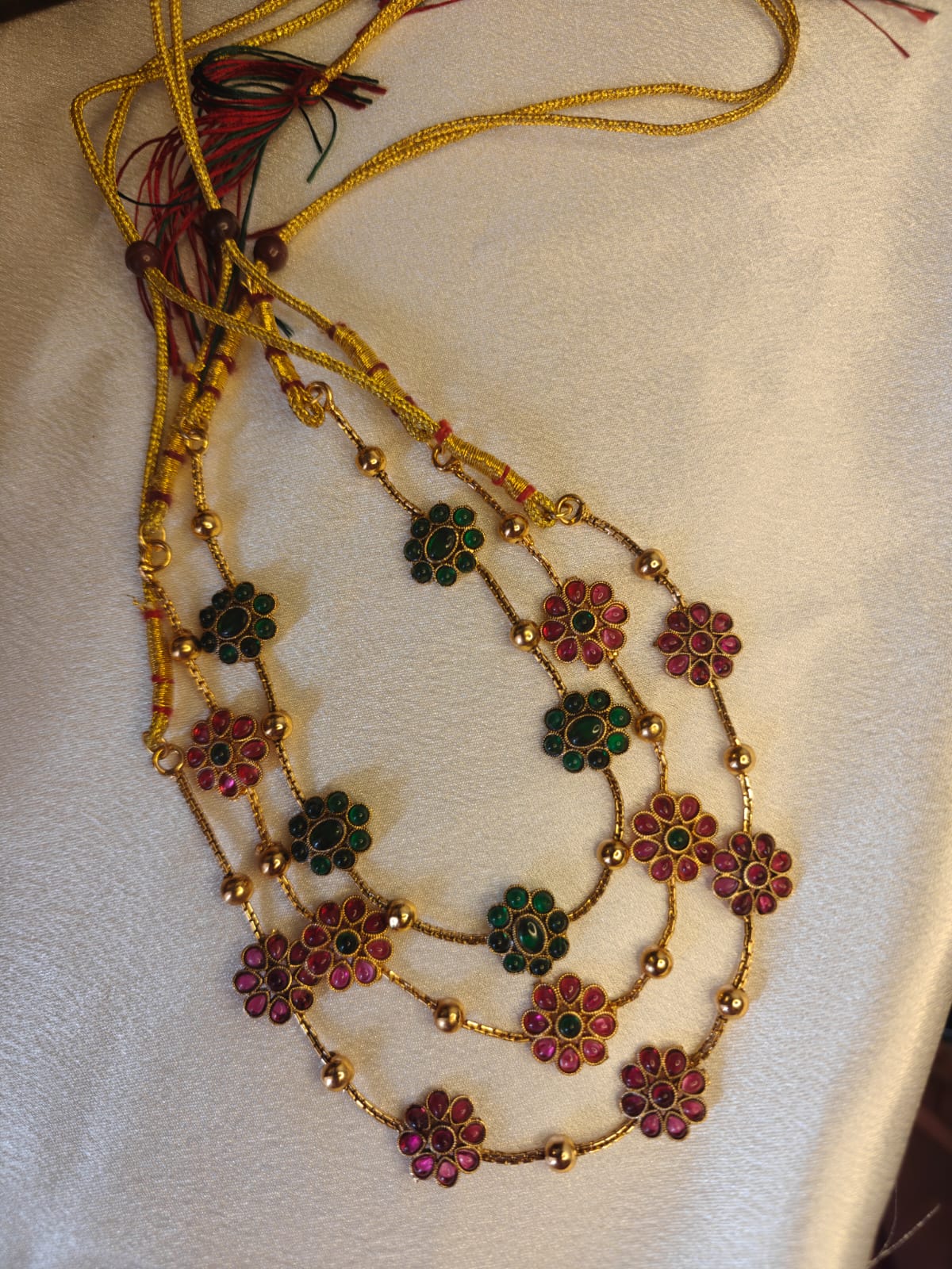 Kemp minimal neck chain