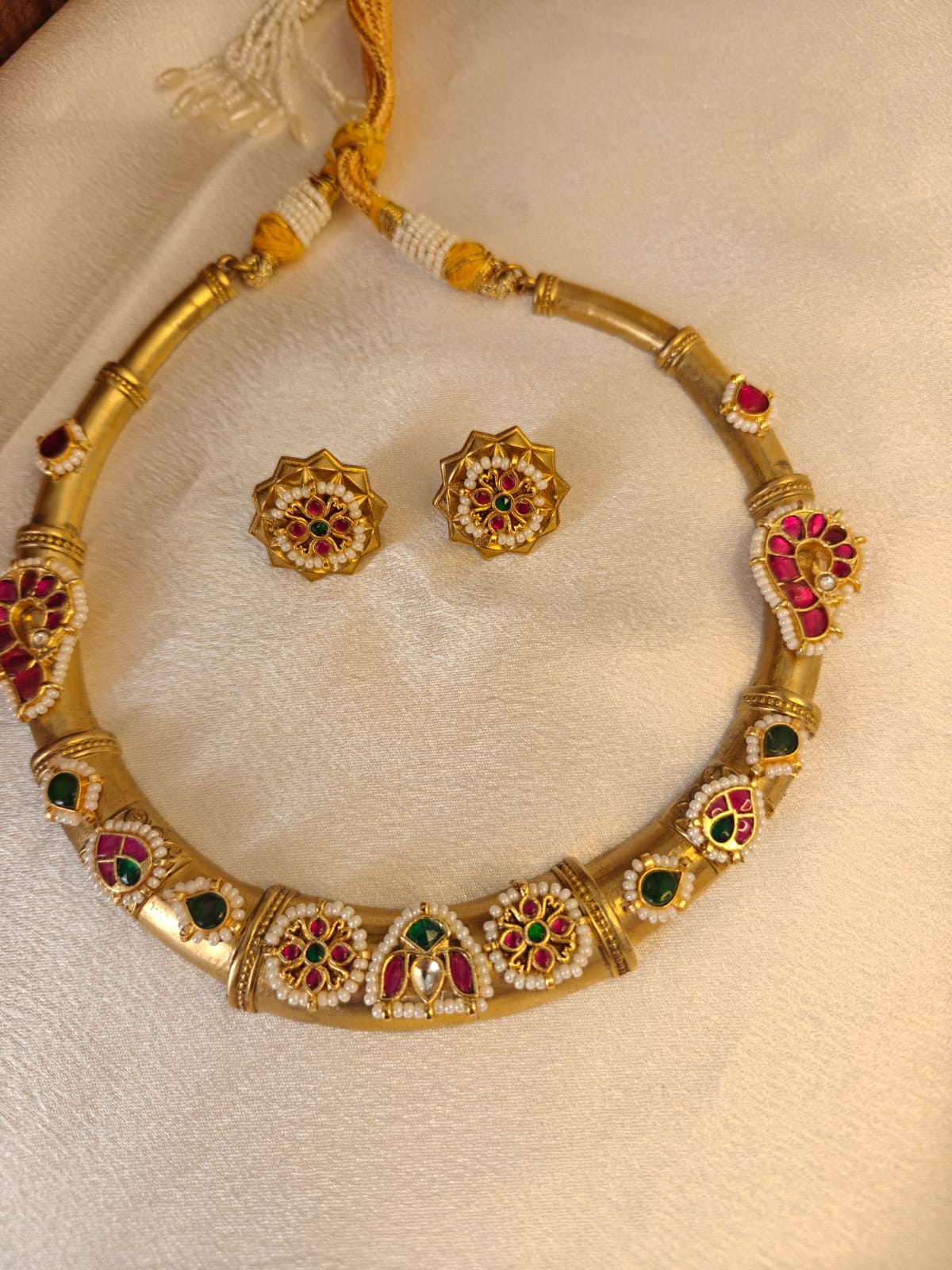 Pachi Kundan Hasli Necklace Set