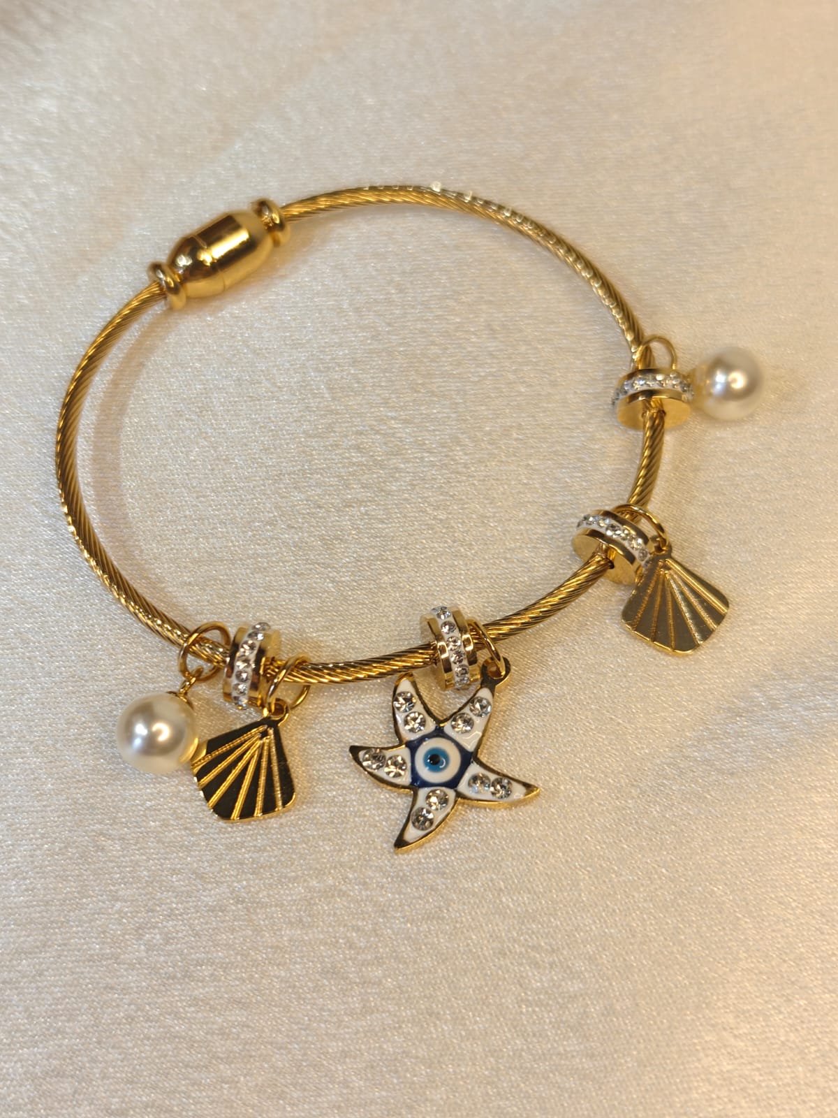 Star Charm Bracelet