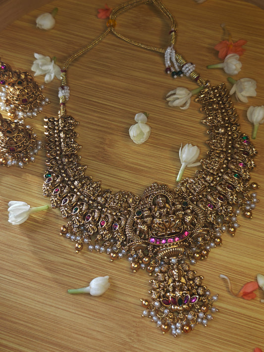 Lakshmi Necklace with earrings